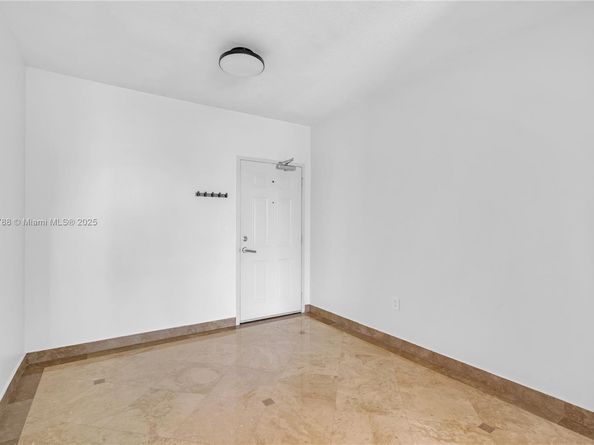 1723 SW 2nd Ave 902, Miami FL 33129