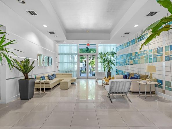 1723 SW 2nd Ave 902, Miami FL 33129