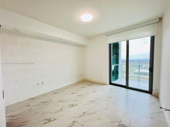 2000 Metropica Way 2406, Sunrise FL 33323