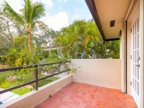 7950 Old Cutler Rd, Coral Gables FL 33143