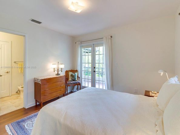 7950 Old Cutler Rd, Coral Gables FL 33143