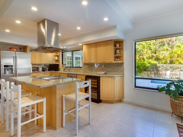 7950 Old Cutler Rd, Coral Gables FL 33143