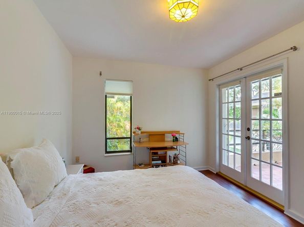 7950 Old Cutler Rd, Coral Gables FL 33143