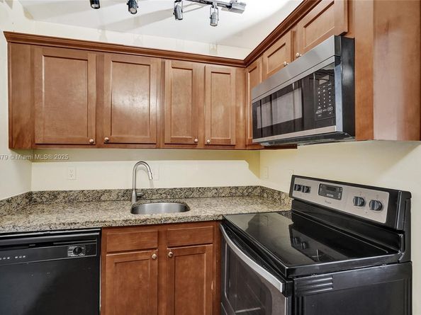 2181 NE 67th St 622, Fort Lauderdale FL 33308