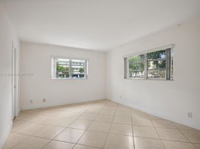 619 NE 14th Ave 101, Hallandale Beach FL 33009