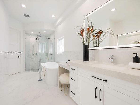 6845 SW 52nd St, Miami FL 33155