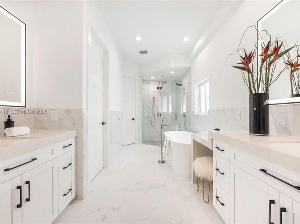 6845 SW 52nd St, Miami FL 33155