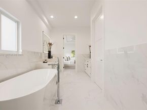 6845 SW 52nd St, Miami FL 33155