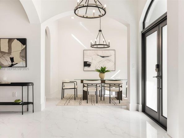 6845 SW 52nd St, Miami FL 33155