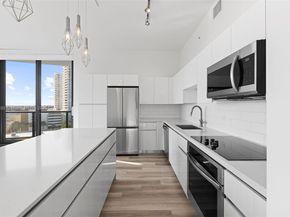 101 Diplomat Pkwy 911, Hallandale Beach FL 33009