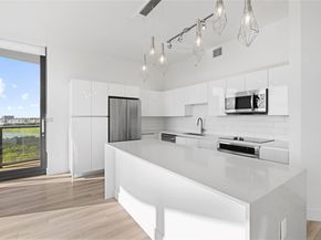 101 Diplomat Pkwy 911, Hallandale Beach FL 33009