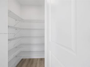 101 Diplomat Pkwy 911, Hallandale Beach FL 33009