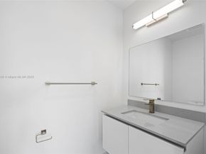 101 Diplomat Pkwy 911, Hallandale Beach FL 33009