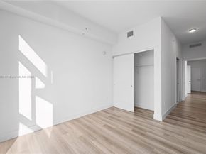 101 Diplomat Pkwy 911, Hallandale Beach FL 33009