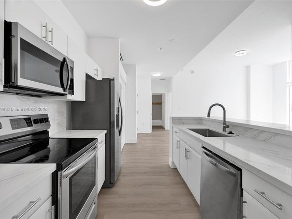 1871 NW S River Dr 501, Miami FL 33125