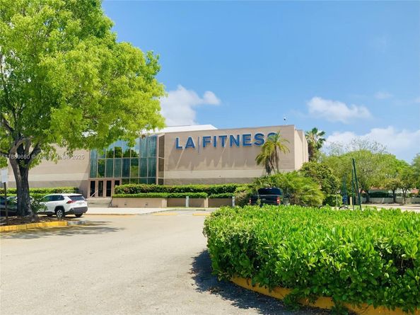 3600 Mystic Pointe Dr 1801, Aventura FL 33180