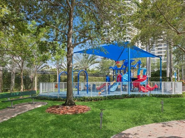 3600 Mystic Pointe Dr 1801, Aventura FL 33180