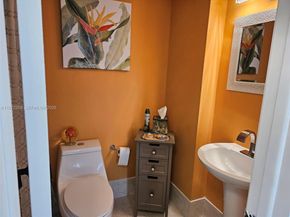 3850 Washington St 516, Hollywood FL 33021