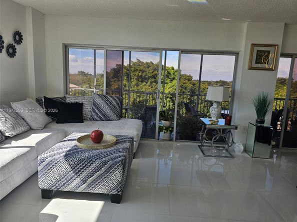 3850 Washington St 516, Hollywood FL 33021