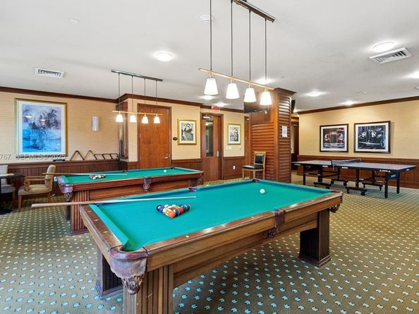 19501 W Country Club Dr 1710, Aventura FL 33180