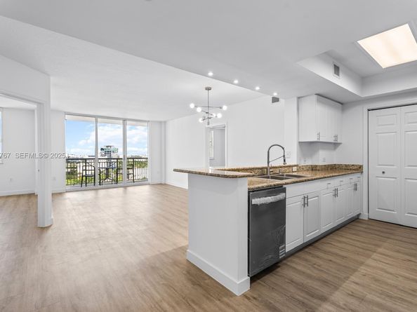 19501 W Country Club Dr 1710, Aventura FL 33180