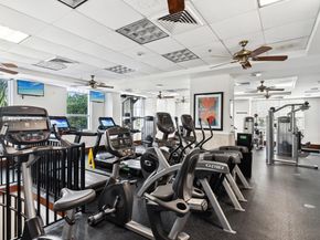 19501 W Country Club Dr 1710, Aventura FL 33180