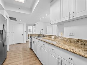 19501 W Country Club Dr 1710, Aventura FL 33180