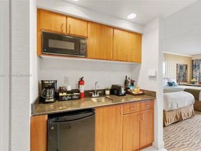 18001 Collins Ave 2001, Sunny Isles Beach FL 33160