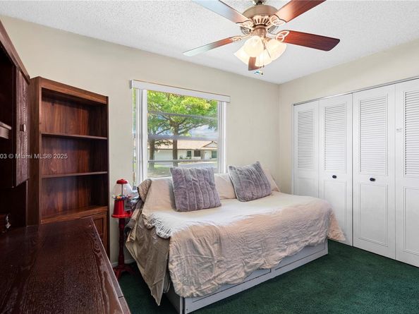988 NW 110th Ave, Coral Springs FL 33071
