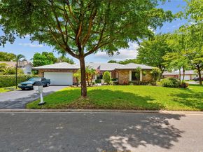988 NW 110th Ave, Coral Springs FL 33071