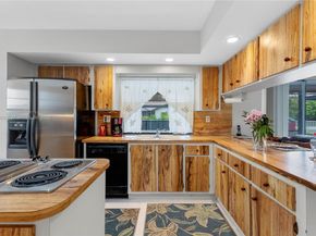 988 NW 110th Ave, Coral Springs FL 33071