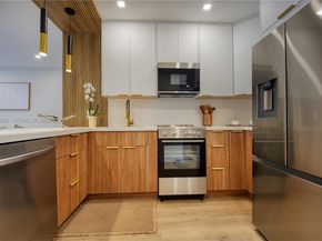 654 NW 45th St, Oakland Park FL 33309