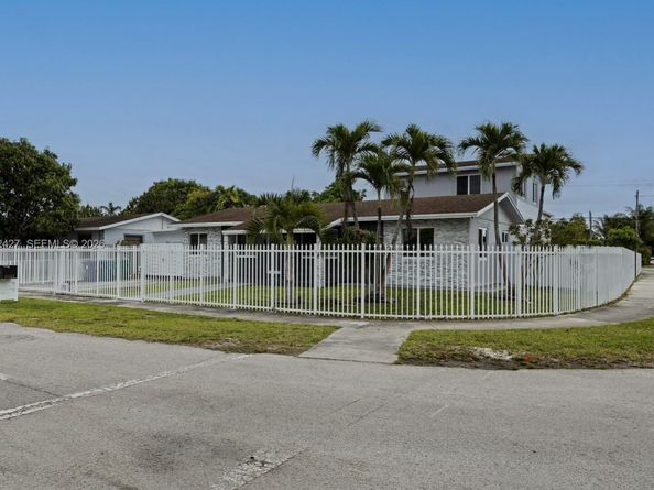 30365 SW 152nd Ct, Homestead FL 33033