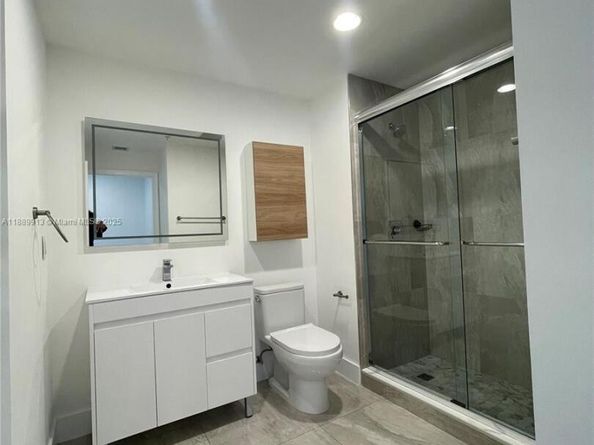 10 Aragon Ave 1412, Coral Gables FL 33134