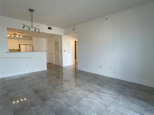 10 Aragon Ave 1412, Coral Gables FL 33134
