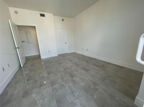10 Aragon Ave 1412, Coral Gables FL 33134