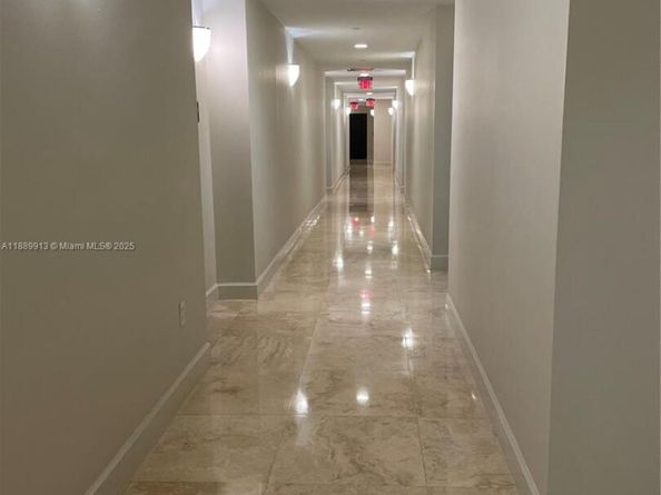 10 Aragon Ave 1412, Coral Gables FL 33134