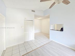 2331 NW 96th Ter 17L, Pembroke Pines FL 33024