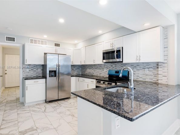 112 Milton St, Lantana FL 33462