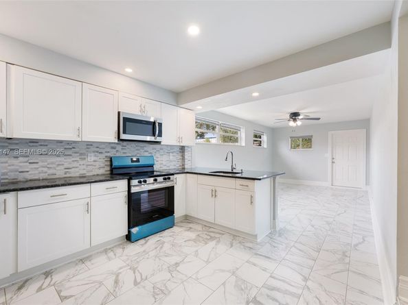 112 Milton St, Lantana FL 33462