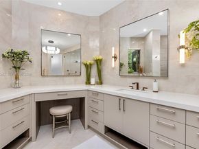 2965 Surrey Ln, Weston FL 33331