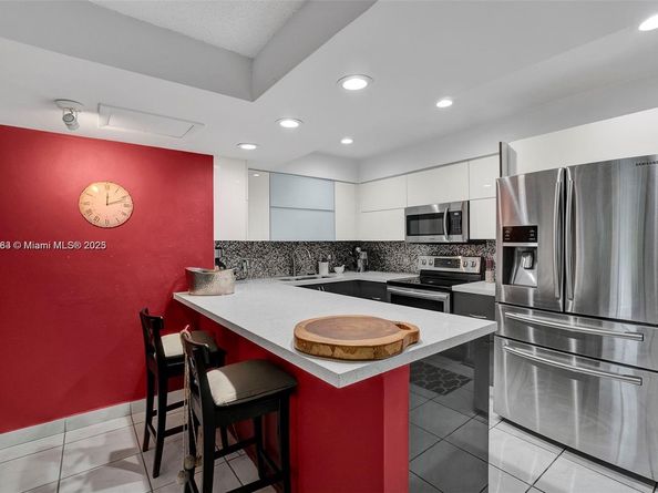 6821 Brookline Dr 6821, Hialeah FL 33015