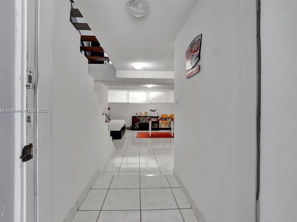 6821 Brookline Dr 6821, Hialeah FL 33015