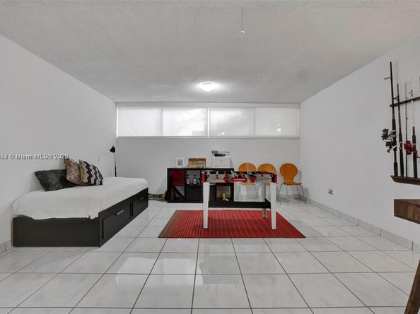 6821 Brookline Dr 6821, Hialeah FL 33015