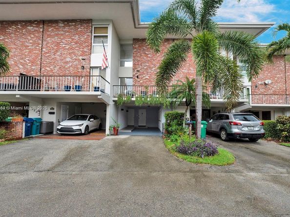 6821 Brookline Dr 6821, Hialeah FL 33015