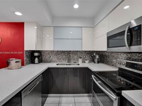 6821 Brookline Dr 6821, Hialeah FL 33015