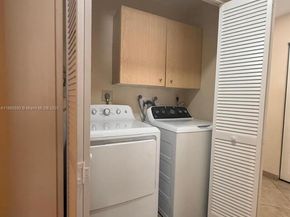 1321 N Seagrape Circle, Weston FL 33326