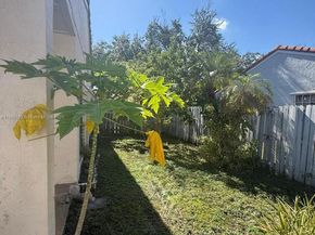 1321 N Seagrape Circle, Weston FL 33326