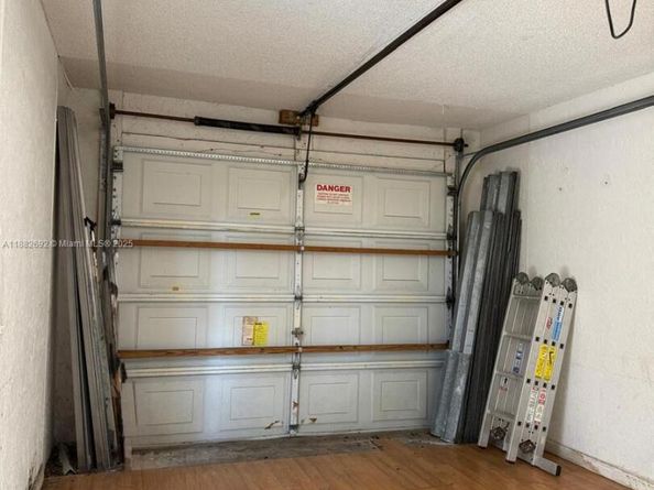 1321 N Seagrape Circle, Weston FL 33326