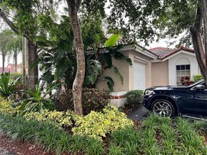 1321 N Seagrape Circle, Weston FL 33326